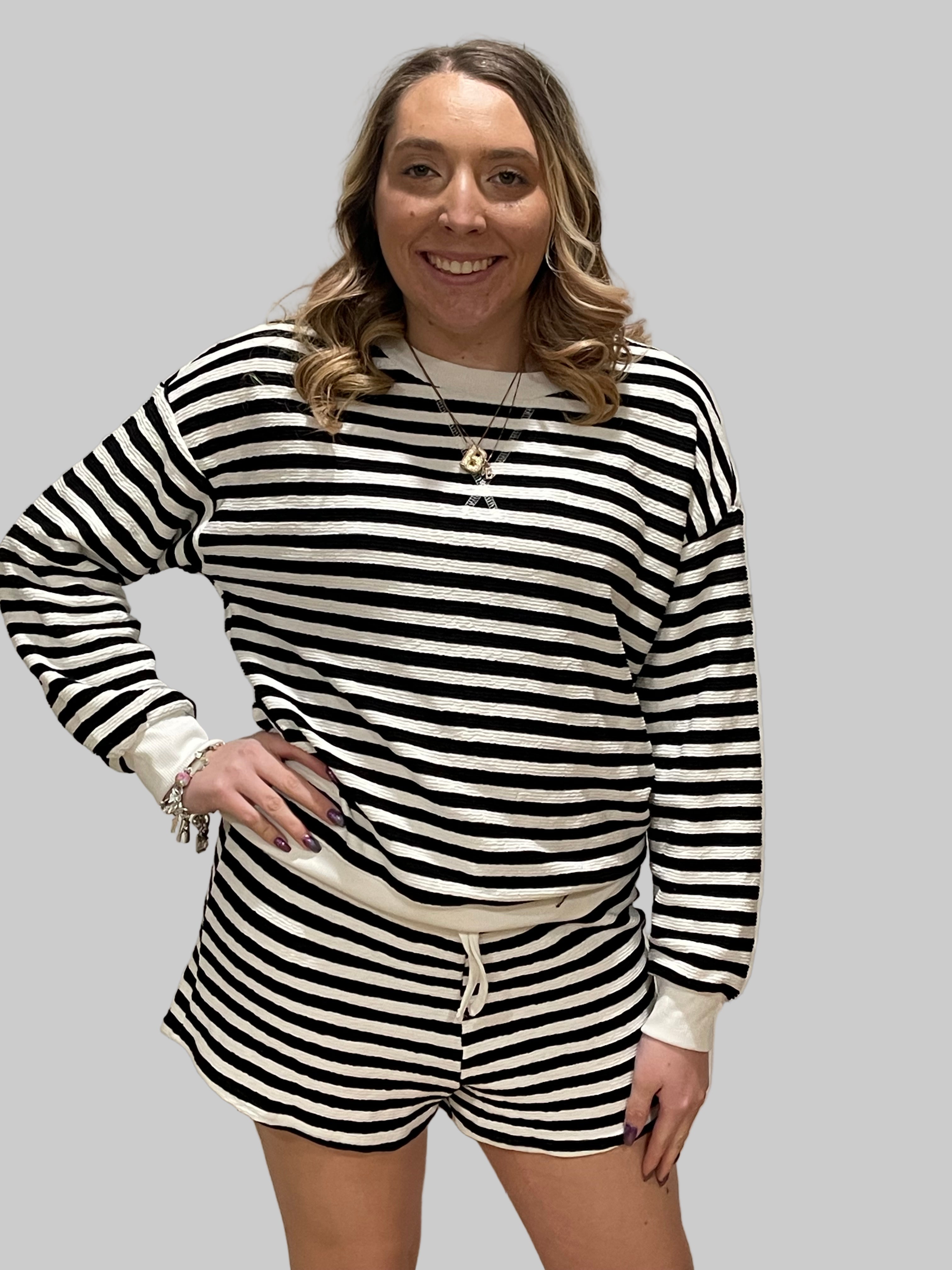 Manhattan Black & White Striped Lounge Set