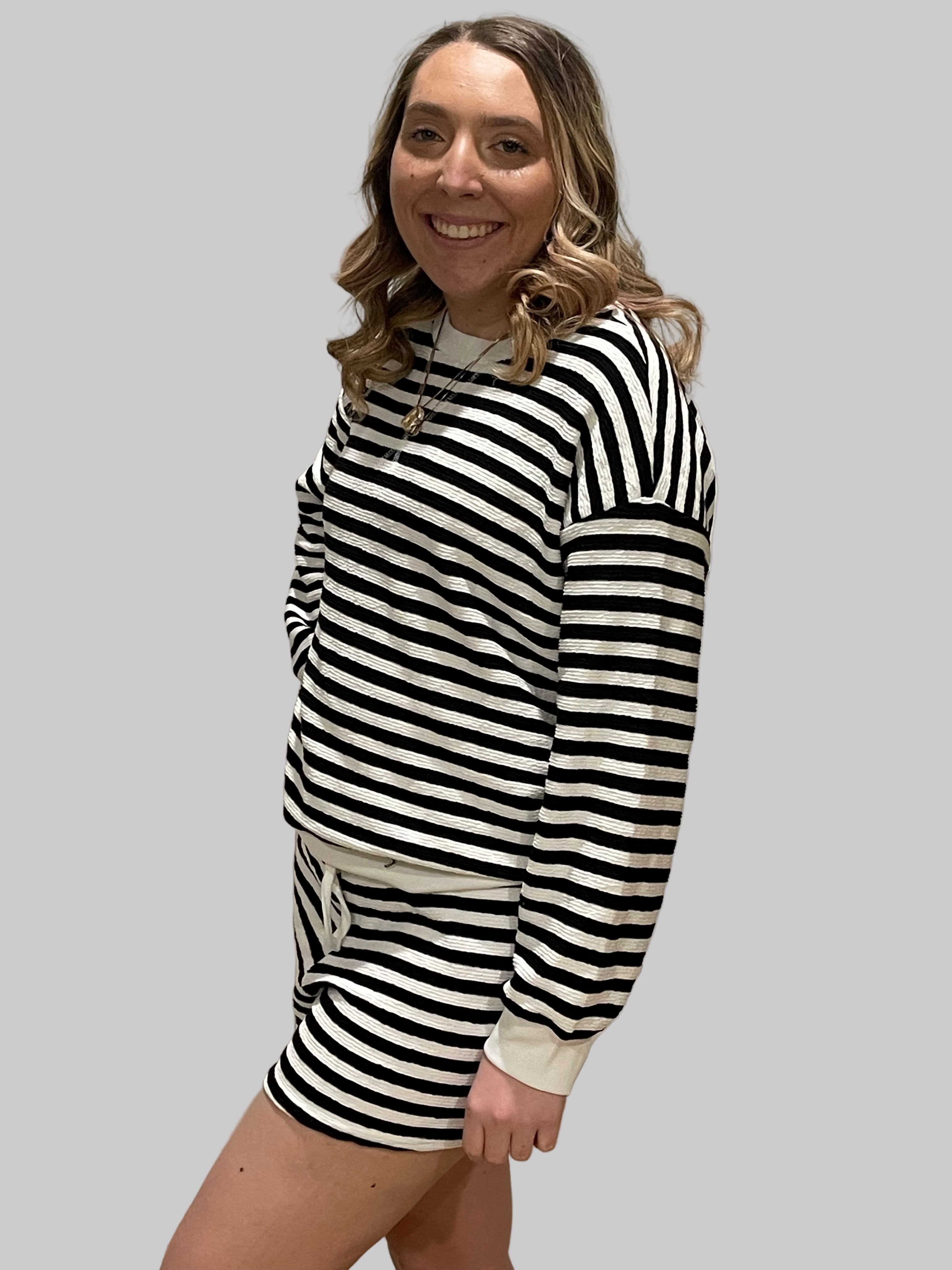 Manhattan Black & White Striped Lounge Set